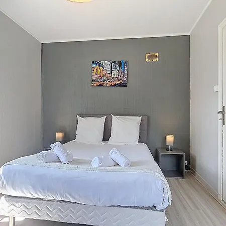 Maltrait, Maison Familiale Avec Piscine