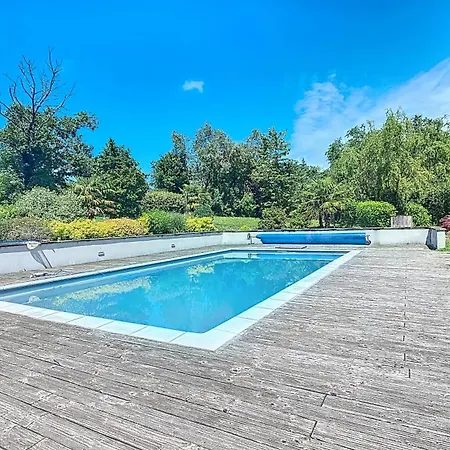 Maltrait, Maison Familiale Avec Piscine Vakantiehuis *