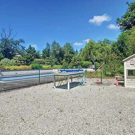 Maltrait, Maison Familiale Avec Piscine Vakantiehuis